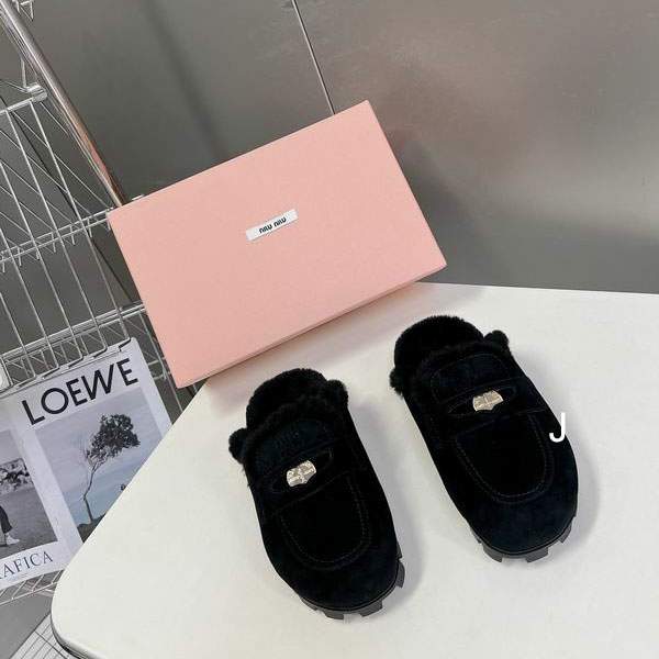 Picture of Miumiu Shoes _SKUMiuMiusz35-404CXJ110217906